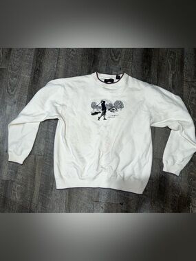 Men's Cream Crewneck Sweatshirt with Contrast Trim